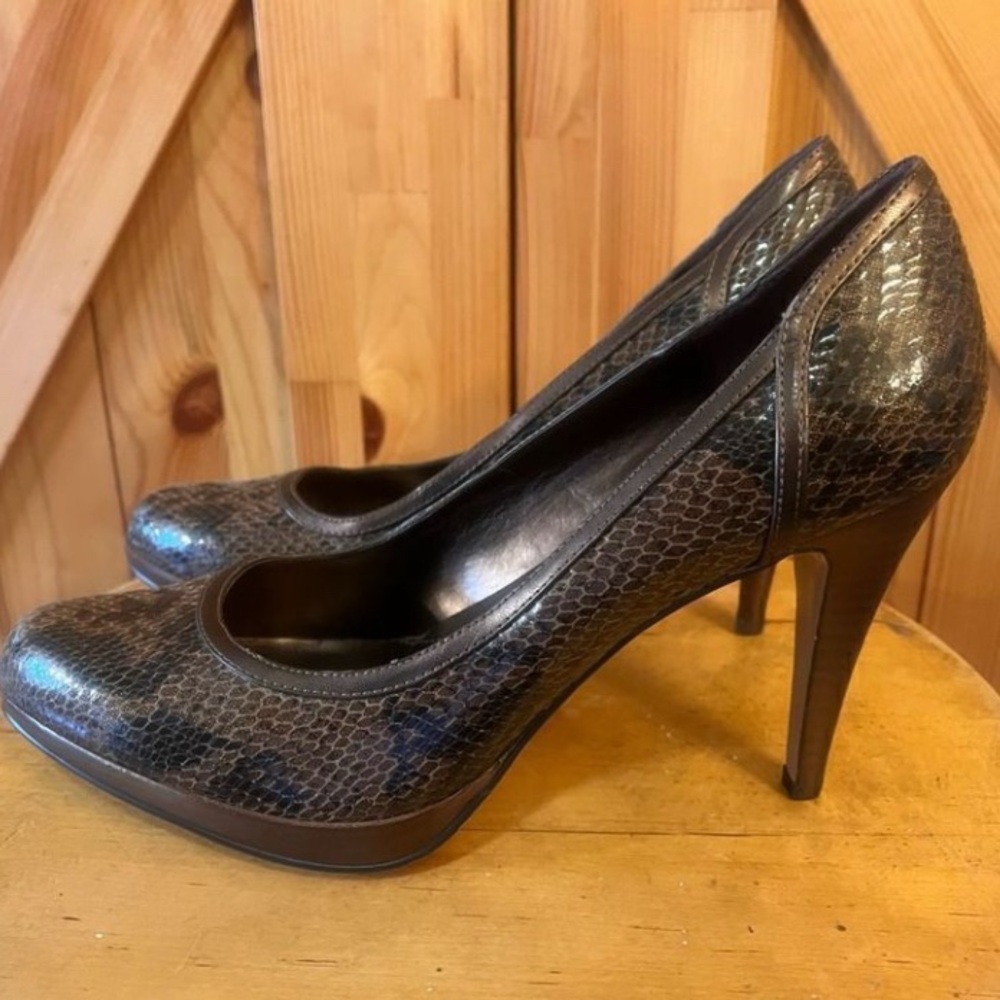 Bandolino Brown Snakeskin Heels